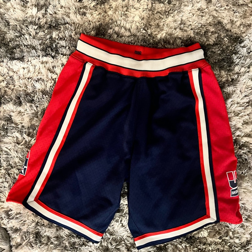‼️100% AUTHENTIC MITCHELL & NESS SHORTS‼️
